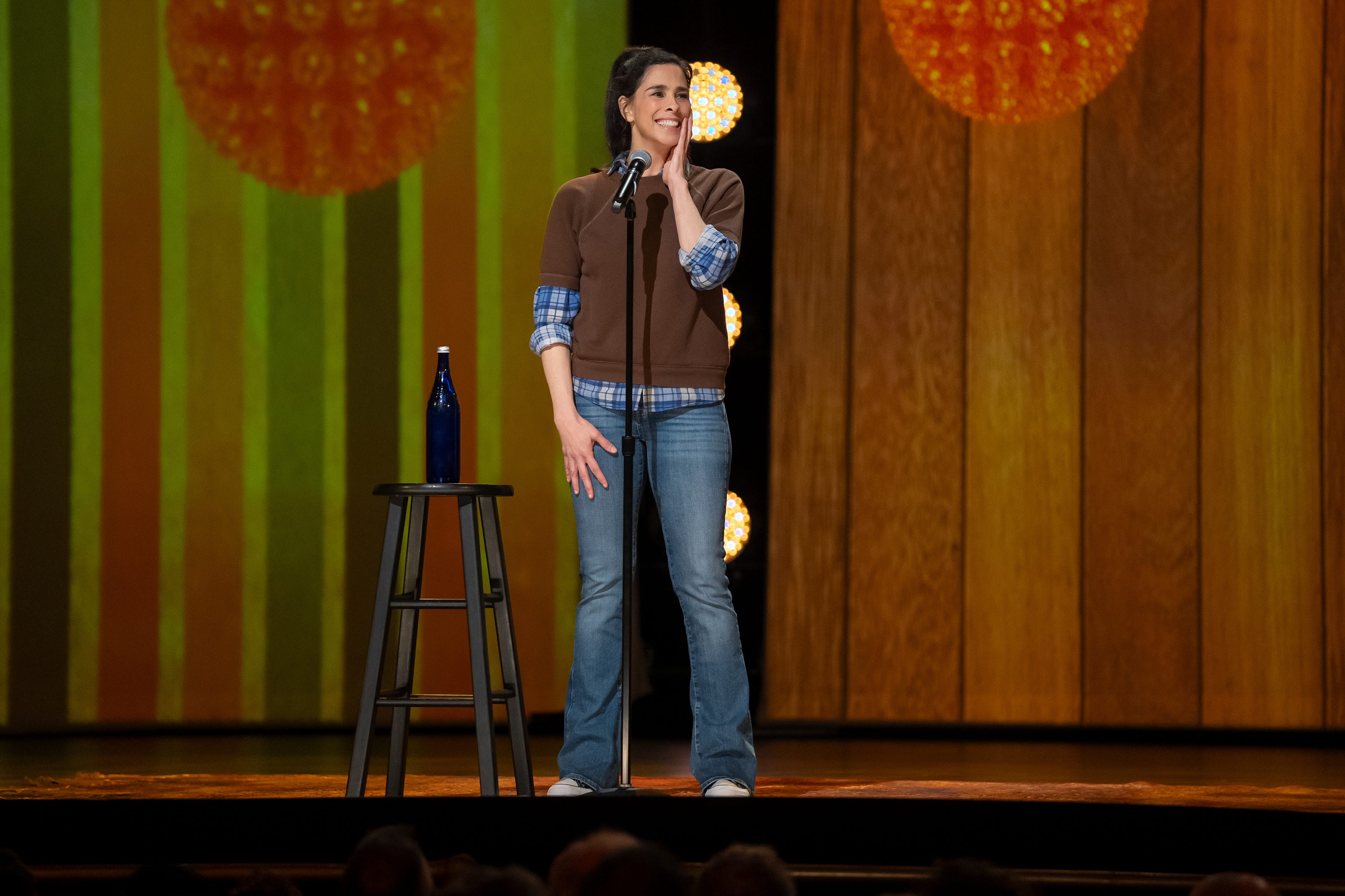 The 5 Best Stand-Up Comedy Specials of 2025 (So Far)What It Feels Like to Live Without a Smartphone