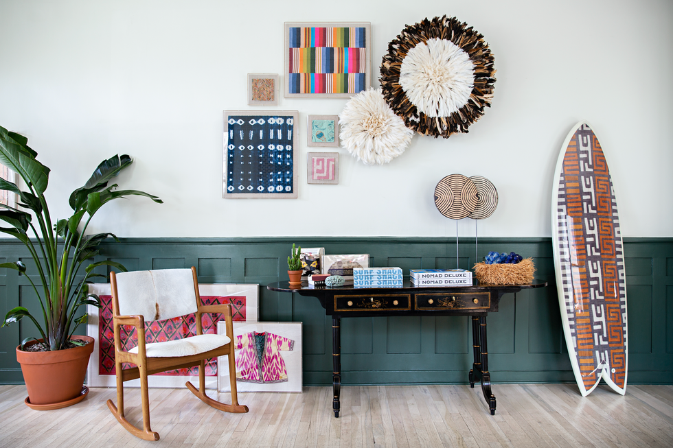 Room, Furniture, Interior design, Living room, Shelf, Table, Desk, House, Home, Shelving, 