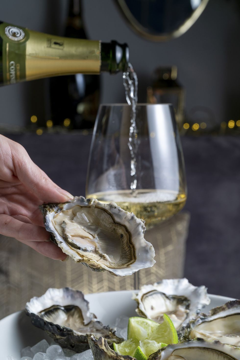 ostras de bretaña con vino, de mûd wine bar
