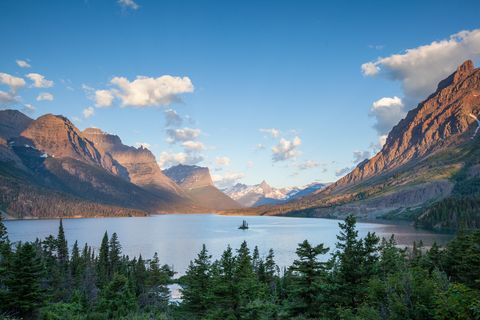 st mary lake, wild goose island in glacier national park