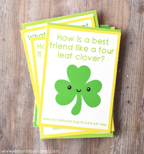 st patrick's day crafts, written joke with a smiling leaf clover design on a box