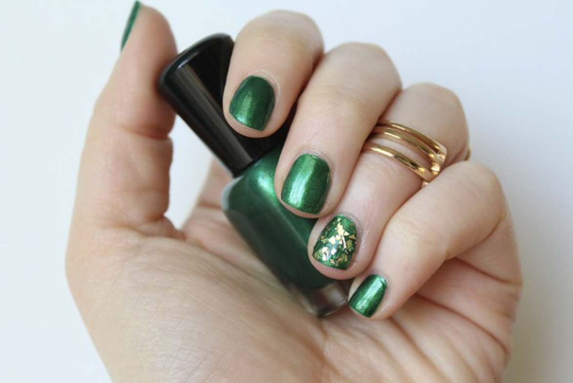 Celtic knot nails. St. Patrick's Day | Irish nails, Nail art, Nail stamping