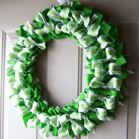 St Patrick's Day Wreaths - Bow Wreath