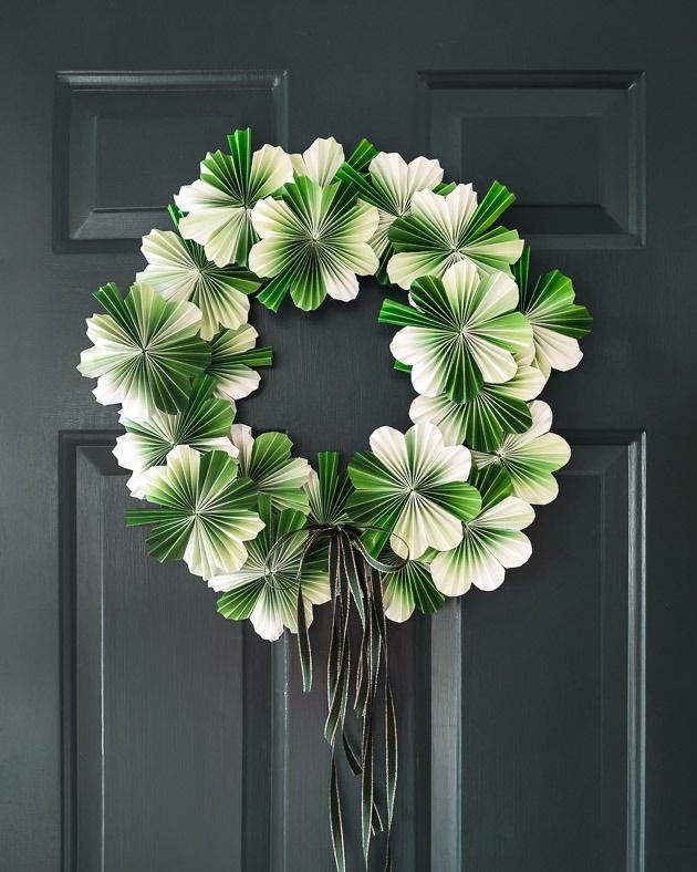St. Patrick's Day Craft Paper Shamrock Wreath