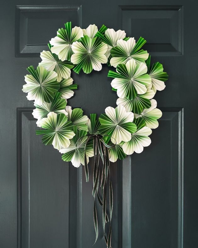 St. Patrick's Day Craft Paper Shamrock Wreath