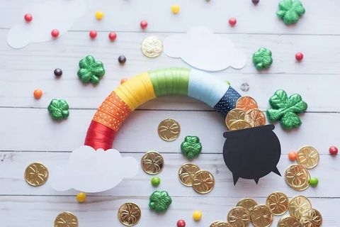st patricks day wreaths quick and easy rainbow wreath