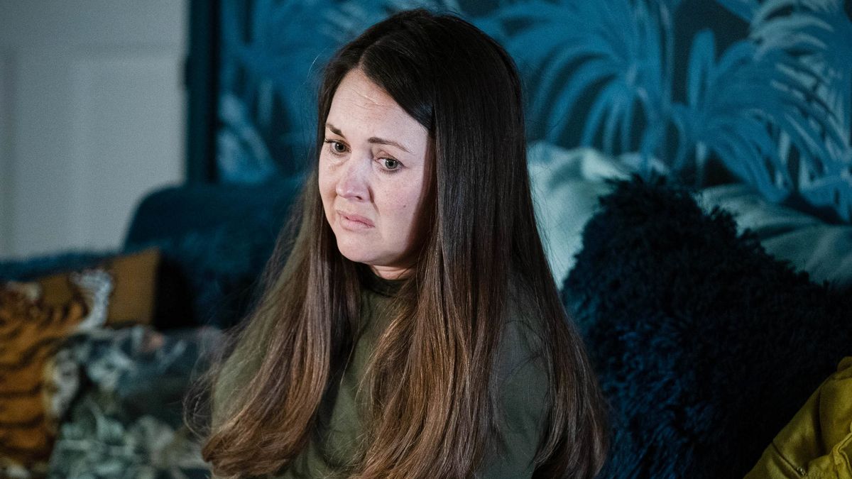 preview for EastEnders Soap Scoop! Jada lies about Zack