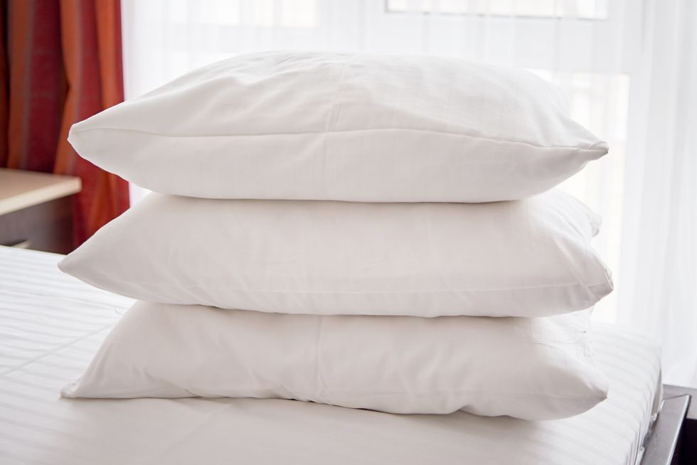 when to replace your pillow