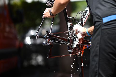 how to clean a bike