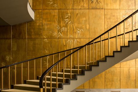 Stairs, Handrail, Baluster, Yellow, Architecture, Wall, Line, Guard rail, Interior design, Material property, 