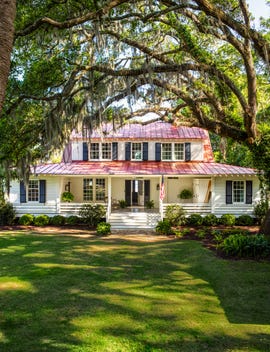 stan dixon low country house exterior