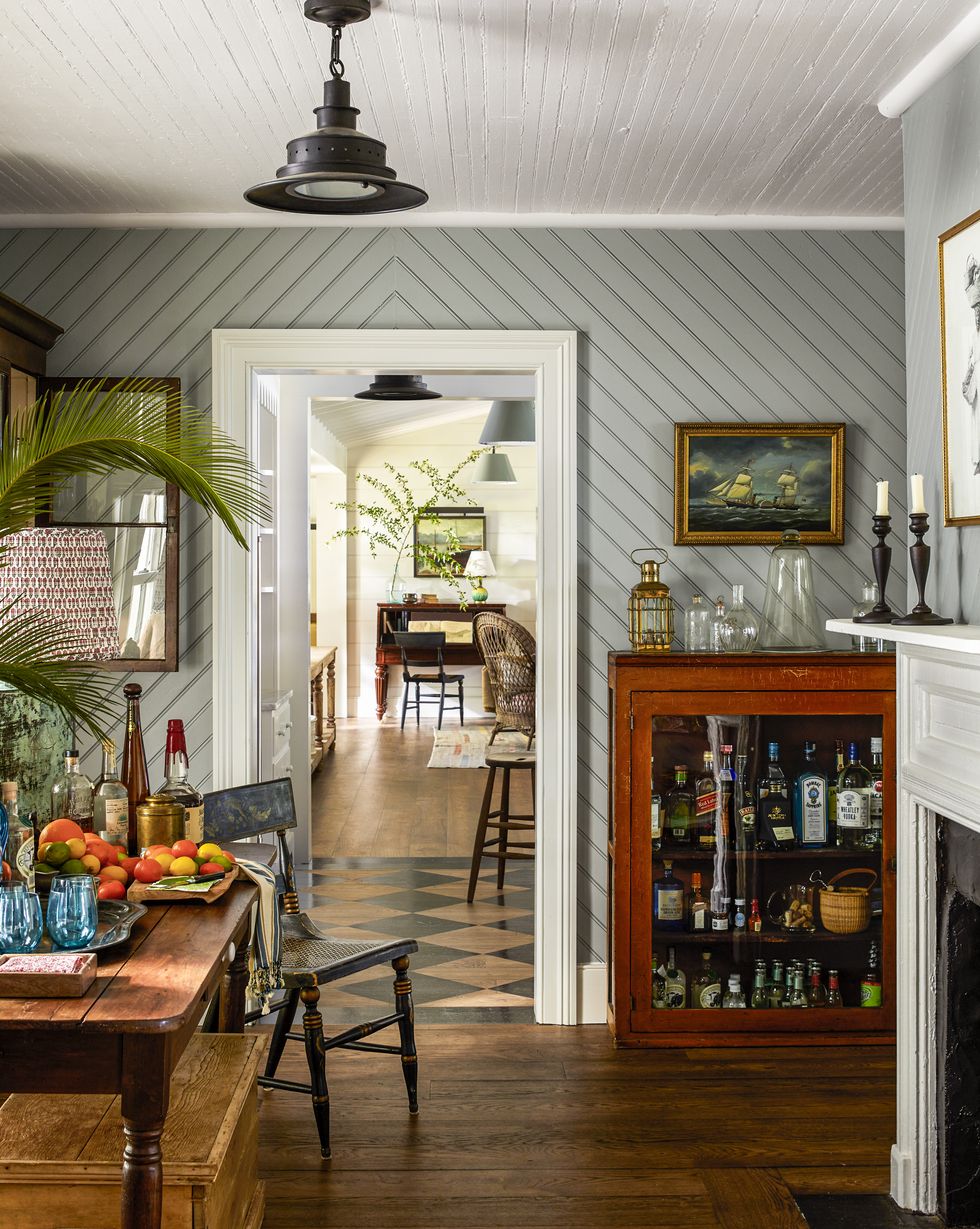 stan dixon low country house bar