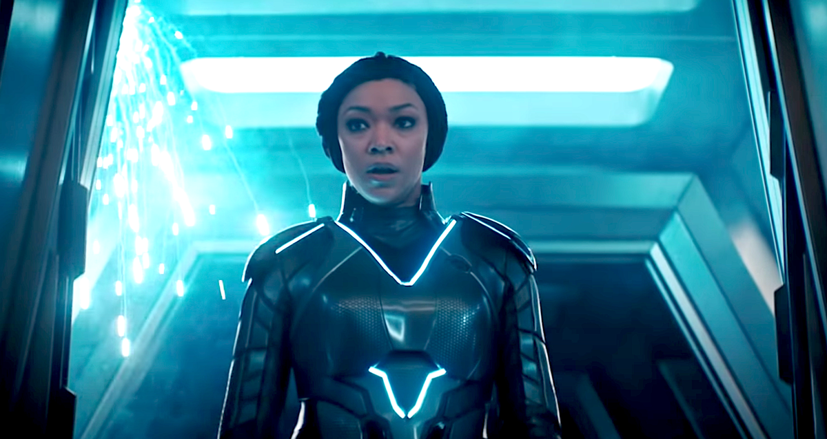 Star Trek: Discovery star responds to show's critics