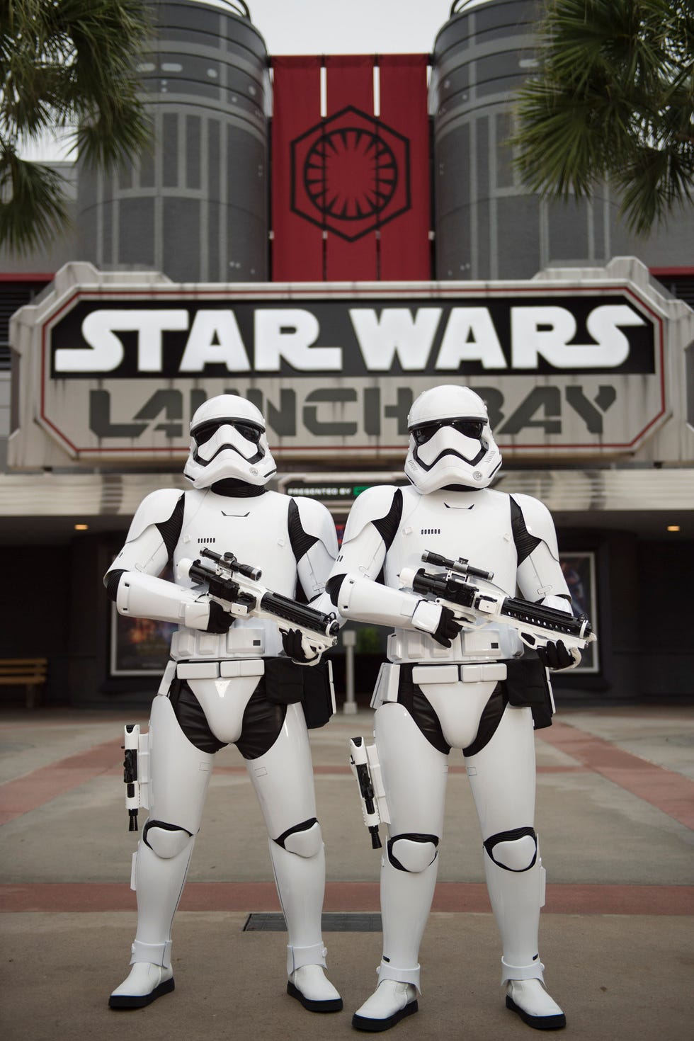 Epcot and Hollywood Studios - Disney World Secrets