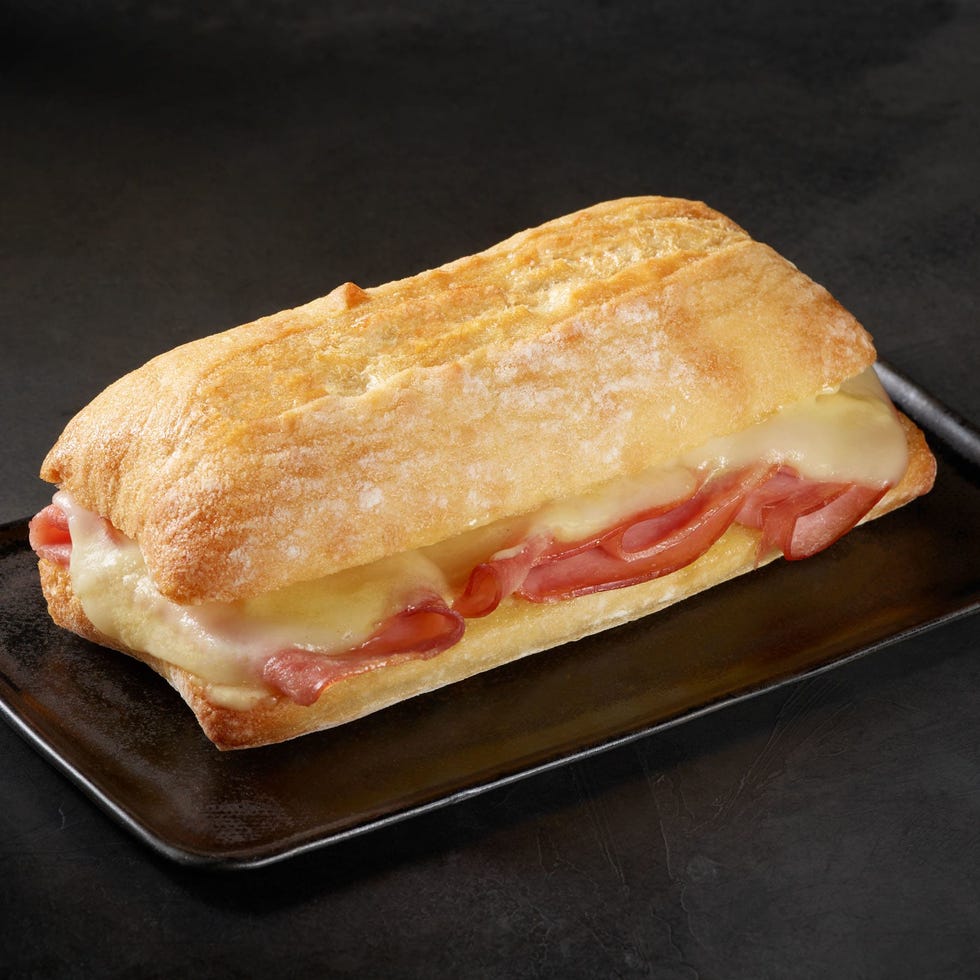 Dish, Food, Cuisine, Ingredient, Ham and cheese sandwich, Sandwich, Baked goods, Melt sandwich, Panini, Finger food, 