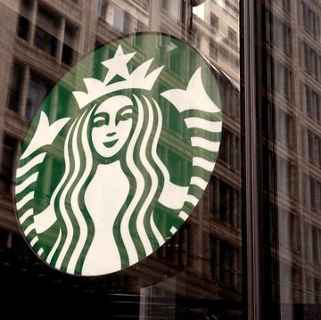 starbucks workers at a chicago location begin unionization attempt