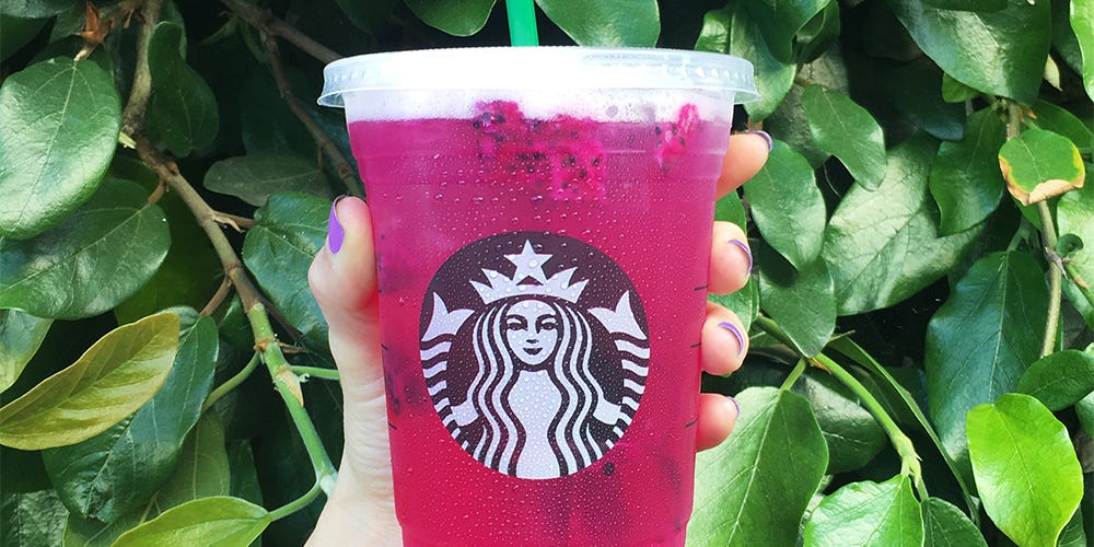 https://hips.hearstapps.com/hmg-prod/images/starbucks-mango-dragonfruit-refreshers-1529418552.jpg?crop=0.6666666666666666xw:1xh;center,top&resize=1200:*