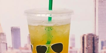 Drink, Caipirinha, Lemonade, Cocktail, Non-alcoholic beverage, Glasses, Eyewear, Juice, Distilled beverage, Mojito, 