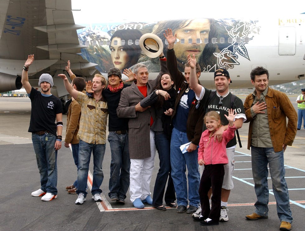 stars of the lord of the rings leave wellington, t