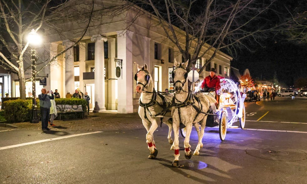 best places to spend christmas, healdsburg california