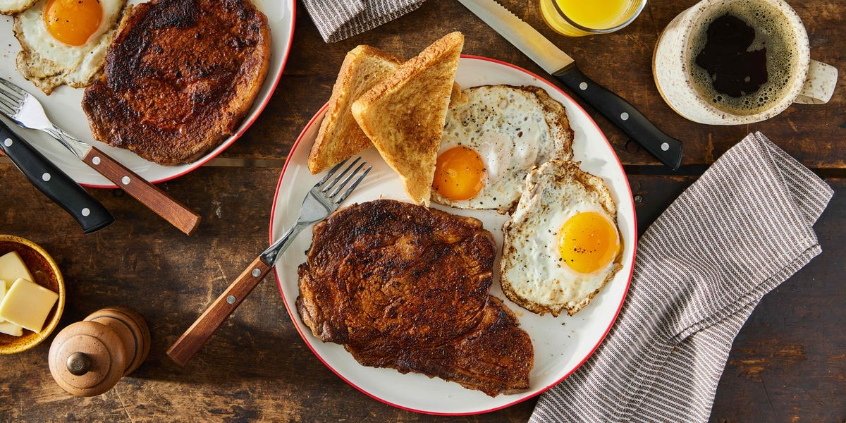 Steak and Eggs [www.thepioneerwoman.com]
