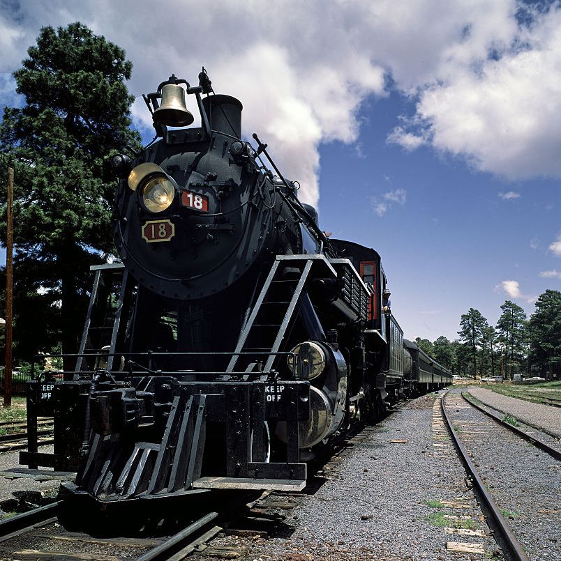 best train trips steam engine of the grand canyon railroad which runs from williams, a small town near flagstaff up