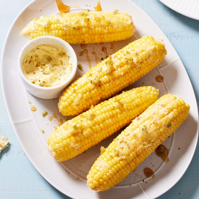 steamed corn on the cob with jalapeno honey butter