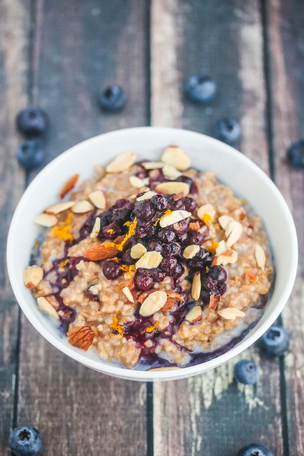 A Nutritionist's Guide to Rolled, Steel-Cut and Instant Oats, Nutrition