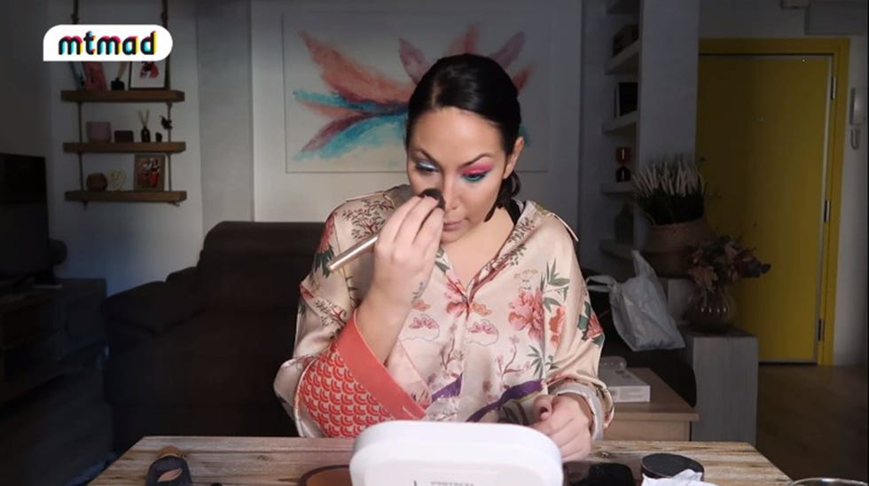 steisy comparte sus secretos para un maquillaje barato, hasta con harina