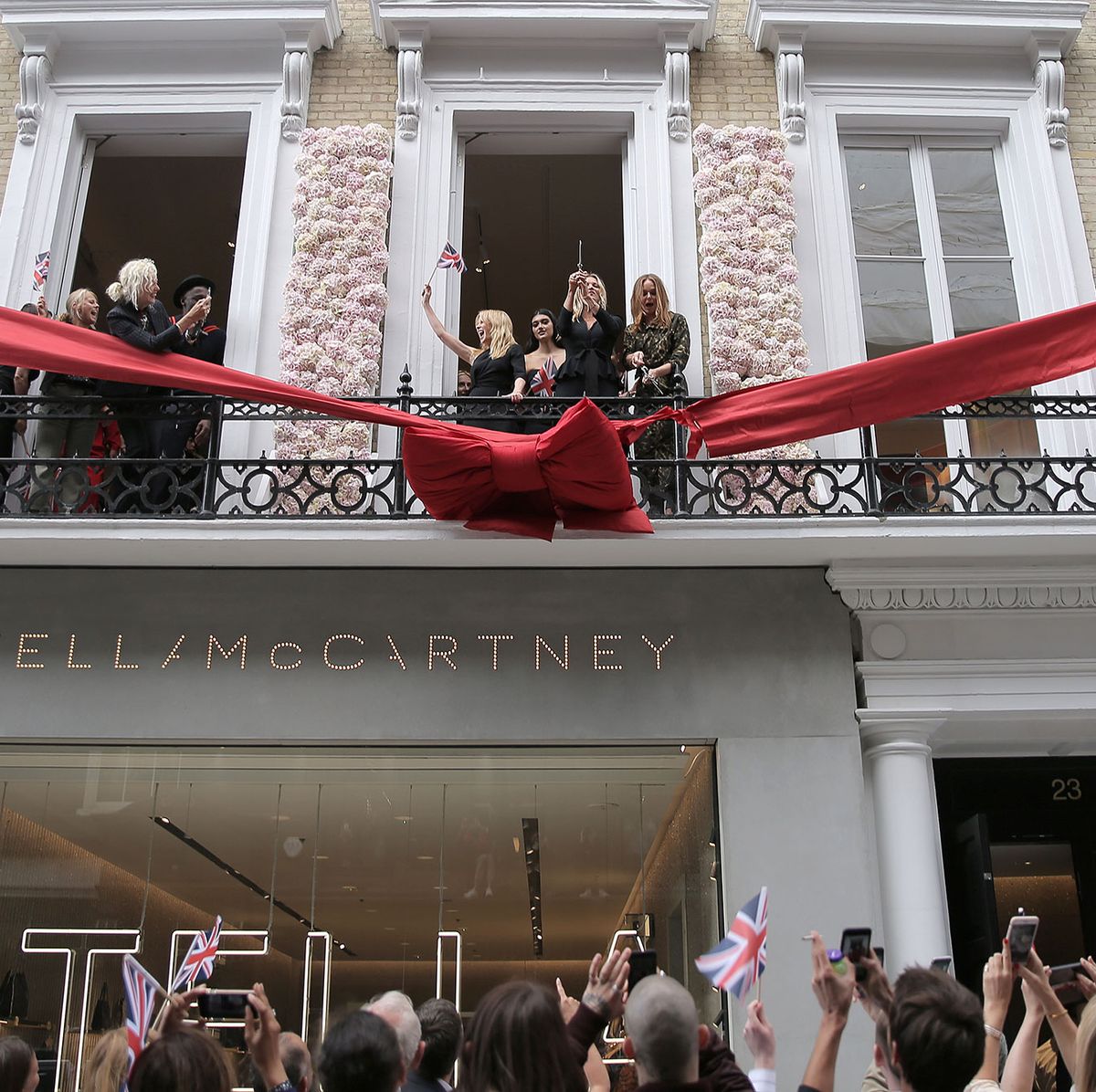 Stella McCartney unveils sustainable shop with 'cleanest air' in London, The Independent