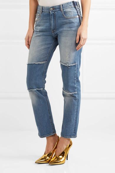 Boyfriend jeans Stella McCartney (395 euro su Netaporter.com).