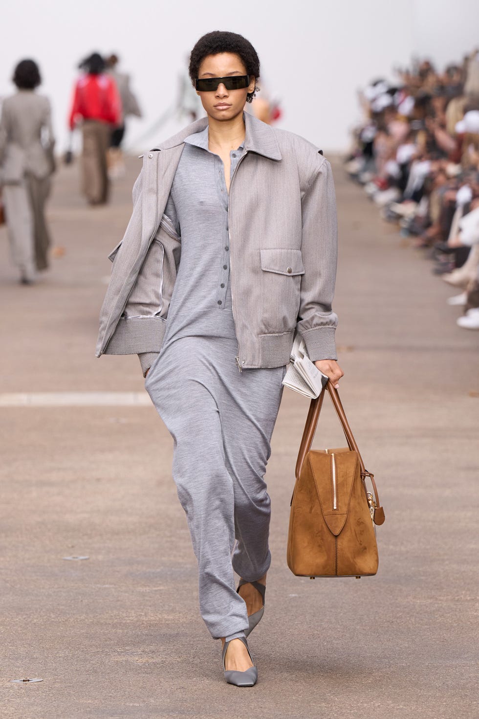groutfit gray outfits stella mccartney spring/summer 2025
