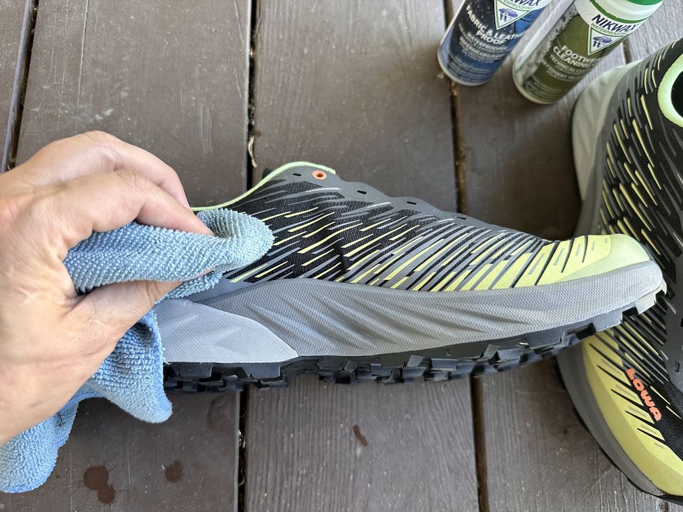 how to waterproof running shoes