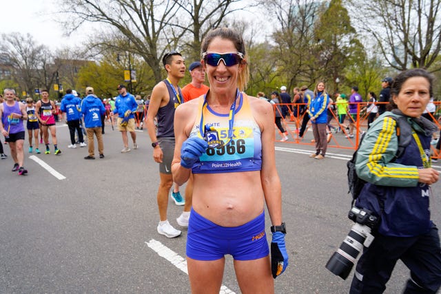 Steph Bruce Wins Women's 12K at Big Sur 18 While 18 Weeks Pregnant