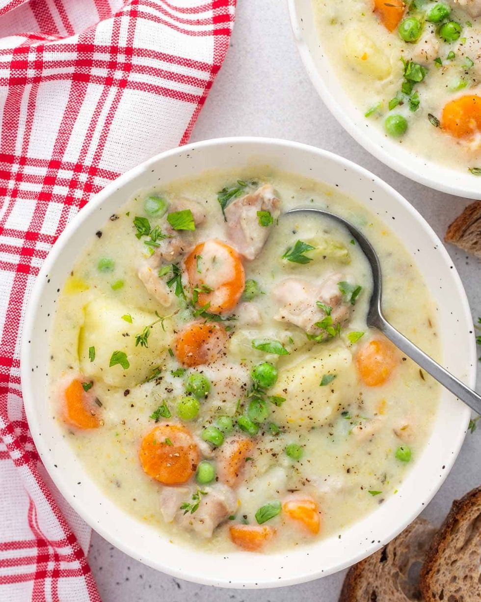instant pot chicken stew with peas and carrots