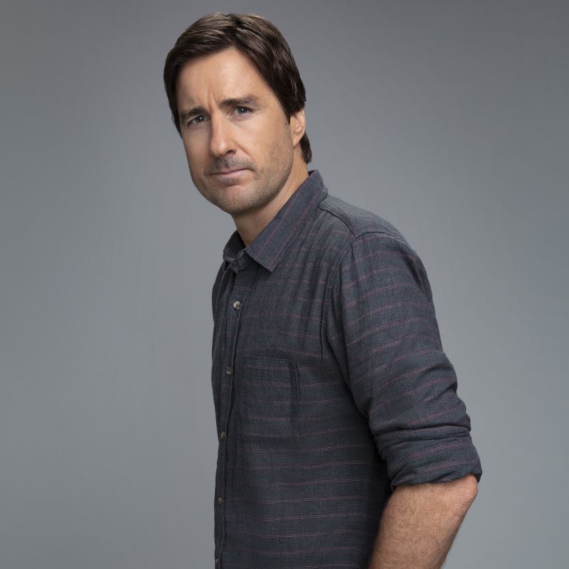 dc\s stargirl    image number stg1patdszr080419107rbjpg    pictured luke wilson as pat dugan    photo smallz  raskindthe cw    © 2020 the cw network, llc all rights reserved