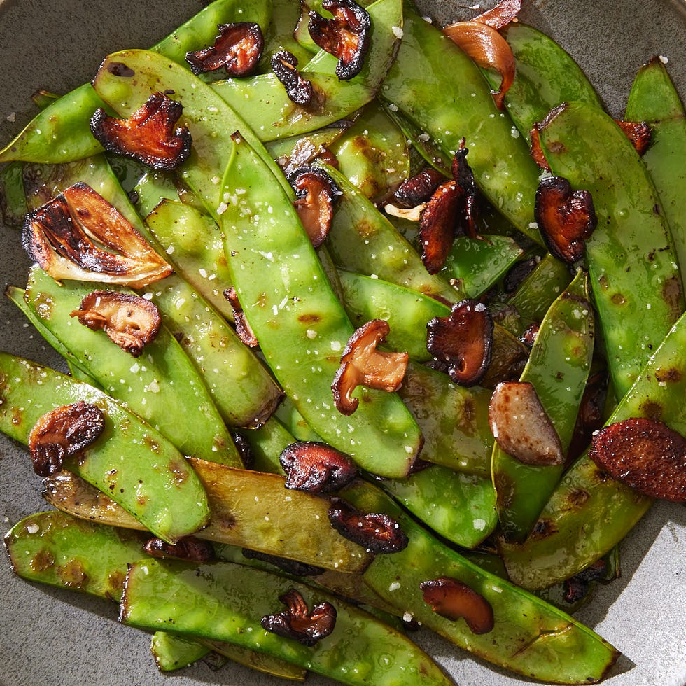 stir fried snow peas and shitake mushrooms