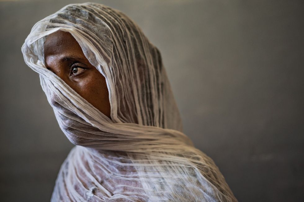 Tijdens het conflict in Tigray zijn burgers met bijzonder geweld aangevallen Deze vrouw zegt dat ze in n week tijd door 15 Eritrese soldaten is verkracht Ze weet niet waar haar kinderen zijn Dit is de dag des oordeels voor mij zegt ze
