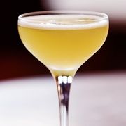 Drink, Classic cocktail, Pisco sour, Alcoholic beverage, Champagne cocktail, Cocktail, Distilled beverage, Sour, Non-alcoholic beverage, Wine cocktail, 