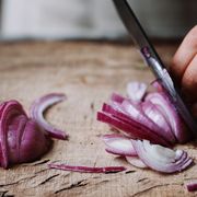 Red onion, Vegetable, Onion, Shallot, Food, Garlic, Allium, Plant, Ingredient, Pearl onion, 