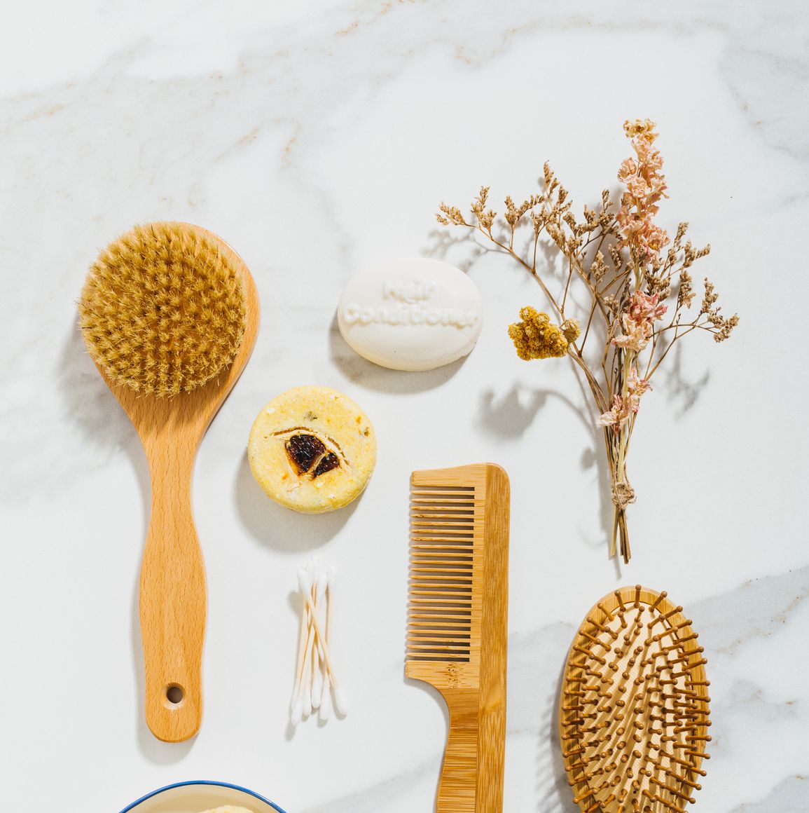 How To Clean Combs and Hairbrushes