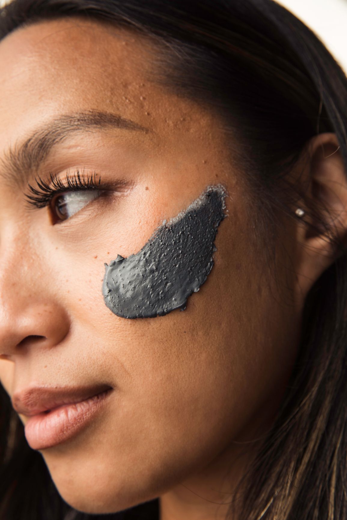I Tried a Magnetic Face Mask to Clear My Blackheads—Here's What