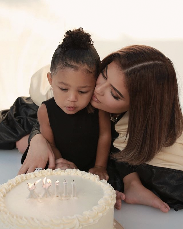 Kylie Jenner shares snap of Stormi wearing $12,000 Hermes backpack for  first day of home school