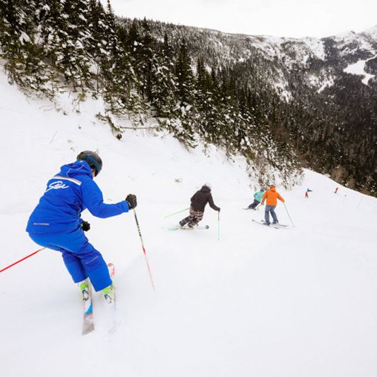 family skiing at stowe mountain resort