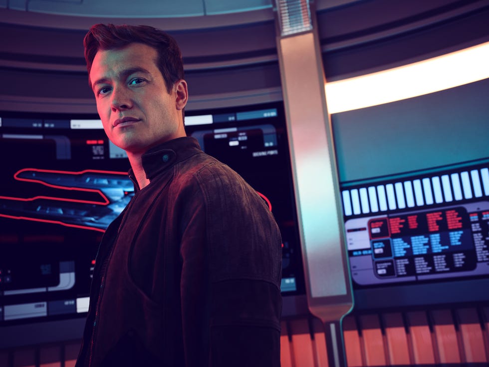 ed speleers of the paramount original series star trek picard photo cr james dimmockparamount © 2022 cbs studios inc all rights reserved