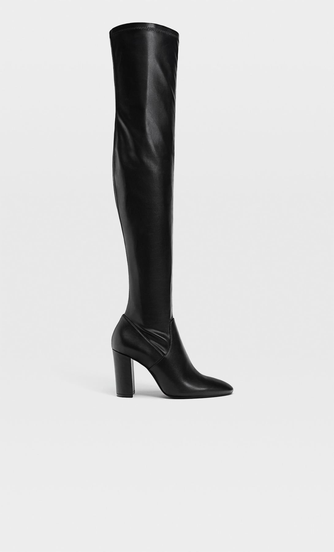 Botas negras altas discount stradivarius