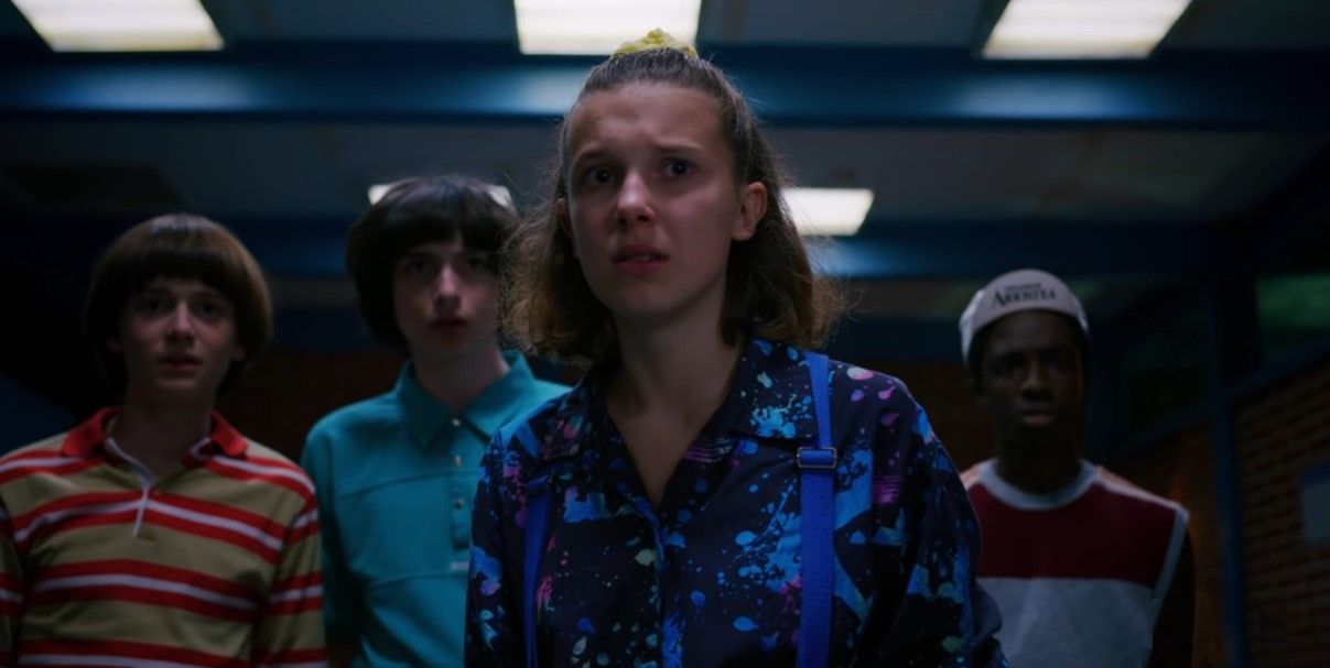The socks of Eleven (Millie Bobby Brown) in Stranger Things S01E04