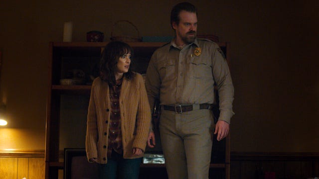 david harbour, stranger things, winona ryder, joyce <b>hopper</b> hook up, joyce <b>h...</b>