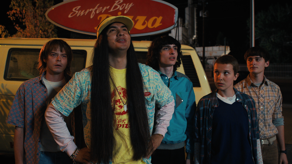 l to r charlie heaton as jonthan byers, eduardo franco as argyle, finn wolfhard as mike wheeler in stranger things season 5