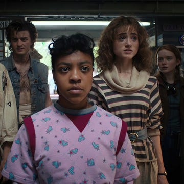 stranger things l to r maya hawke as robin buckley, joe keery as steve harrington, priah ferguson as erica sinclair, natalia dyer as nancy wheeler, and sadie sink as max mayfield in stranger things cr courtesy of netflix © 2022